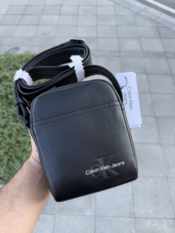 Calvin Klein Jeans Men MONOGRAM SOFT REPORT Crossover