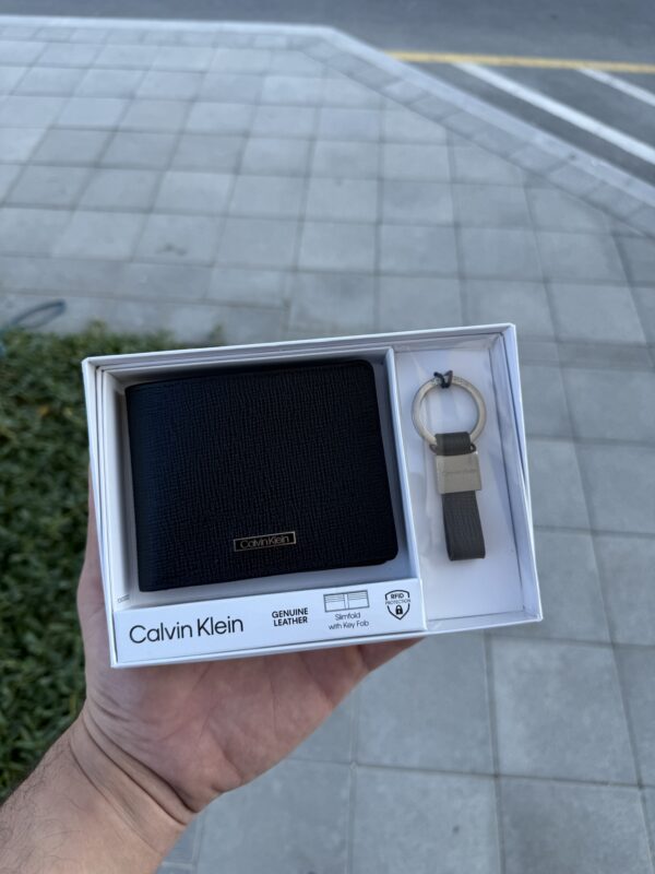 Calvin Klein Men's Leather Bifold Wallet
