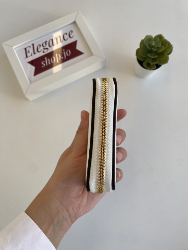 Guess Caracara Small Zip Wallet - Image 3