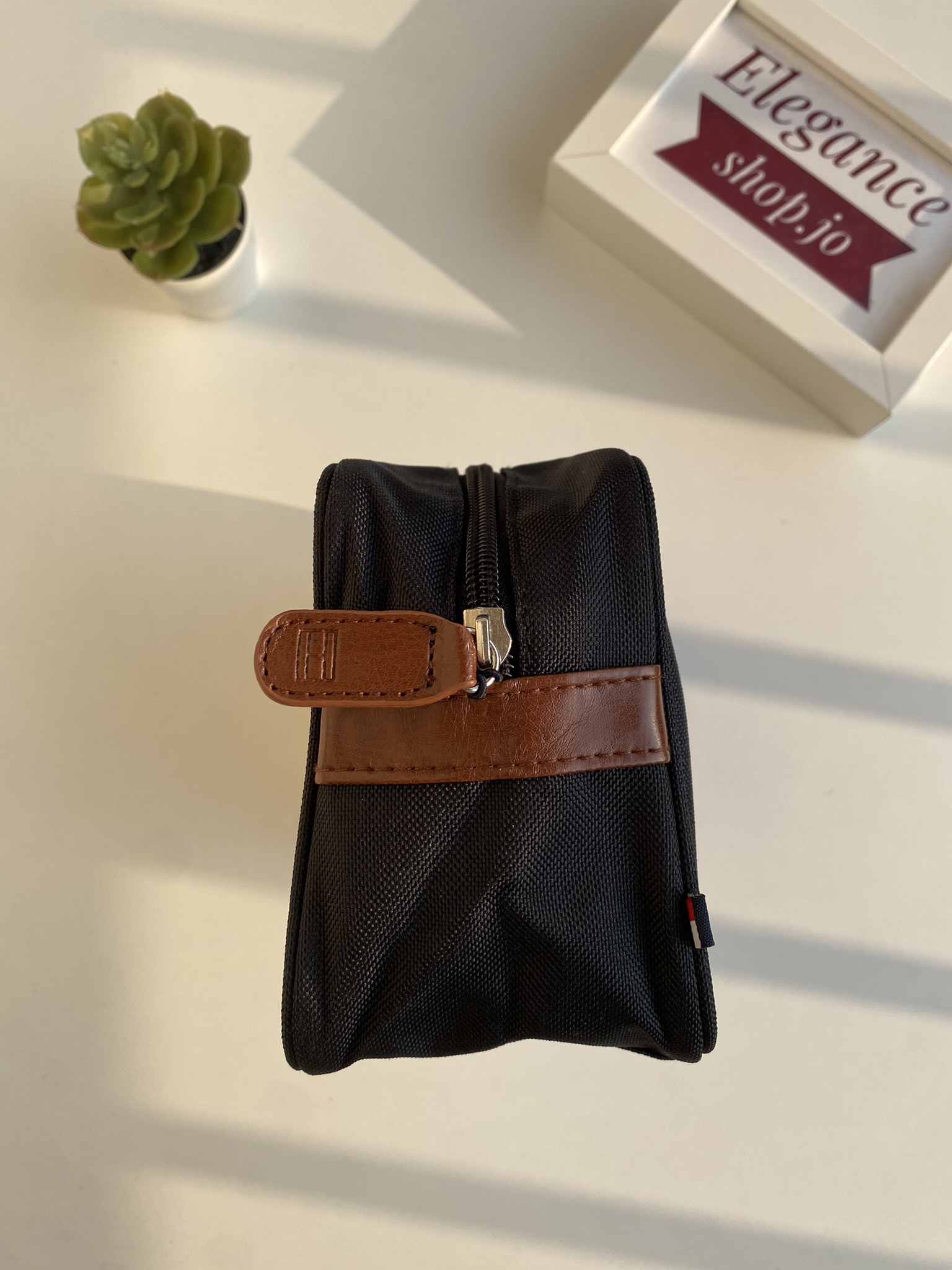 Tommy Hilfiger men toiletry bag - Image 4