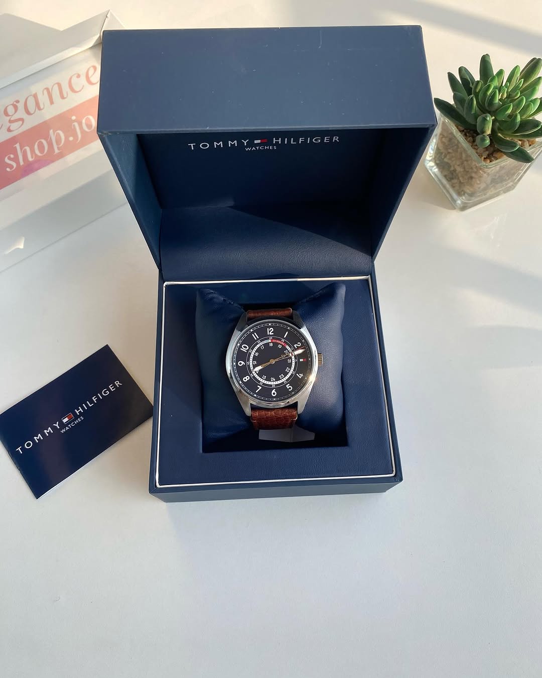 Tommy Hilfiger Women`s Watch 1791371 - Image 2