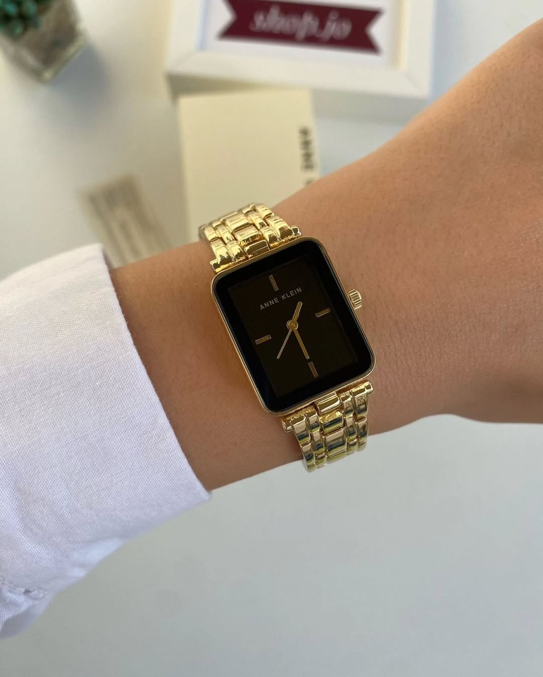 Anne Klein Women's Watch AK/3906BKGB