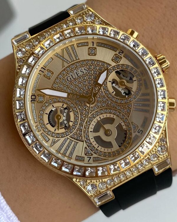 GUESS Women's Watch GW0257L1 - Image 4