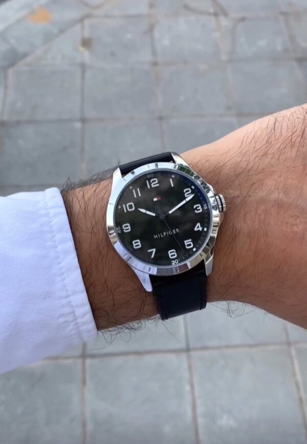 Tommy Hilfiger MACY'S ESSENTIALS Men's Watch
1791909