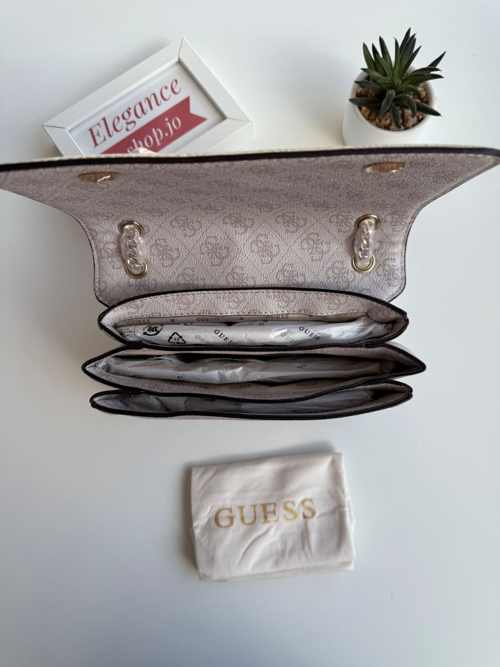 GUESS Women`s Noelle Convertible Flap - Image 3