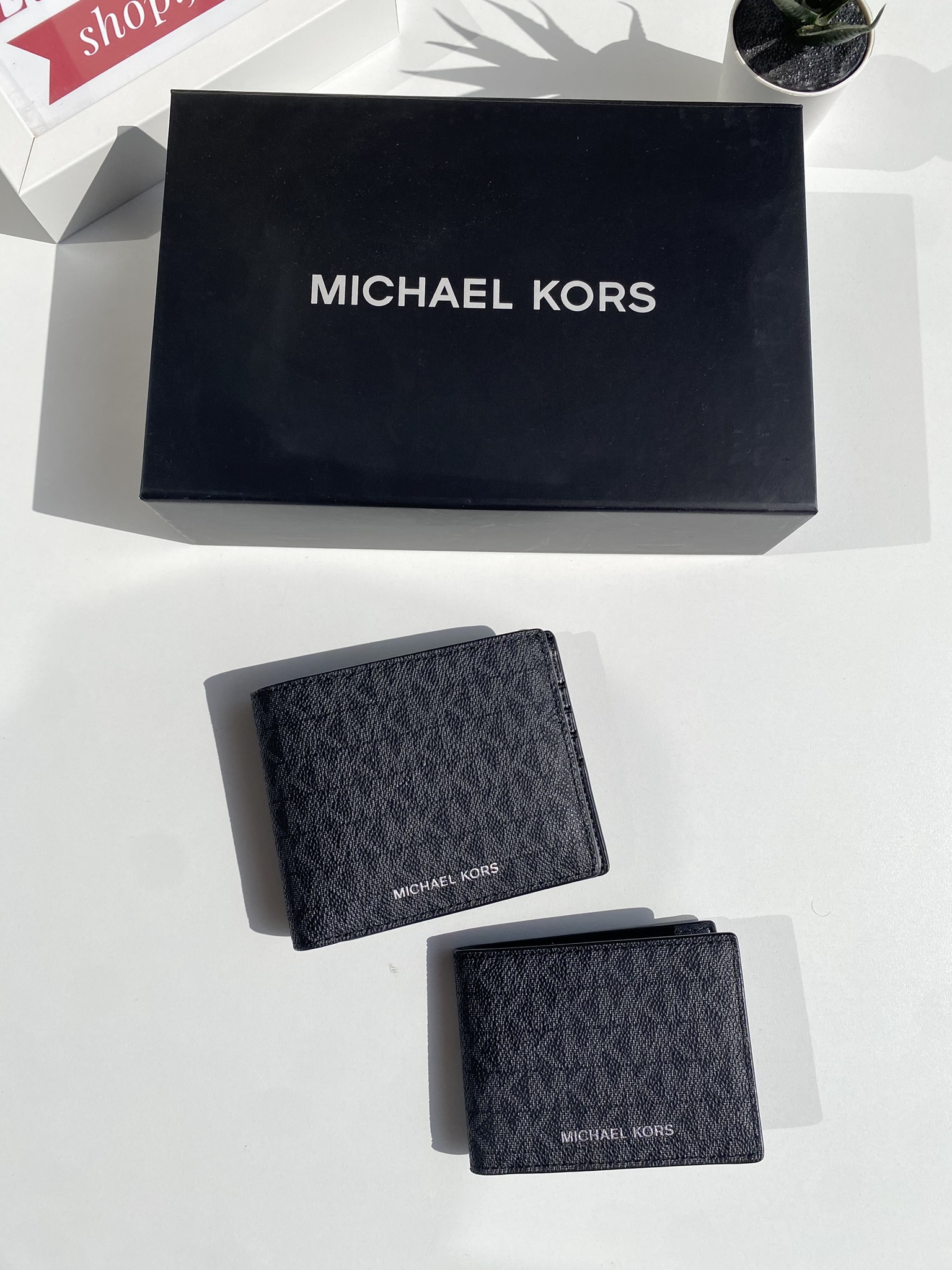 Michael Kors Men`s Logo Lettering Bi-Fold Wallet - Image 2