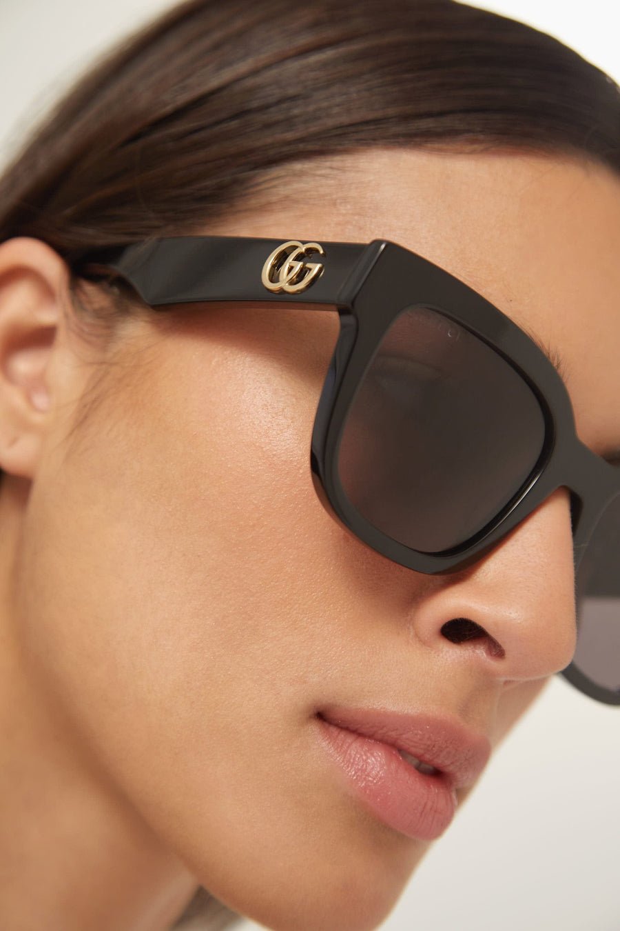 Gucci GG0998S squared femenine black sunglasses - Image 2